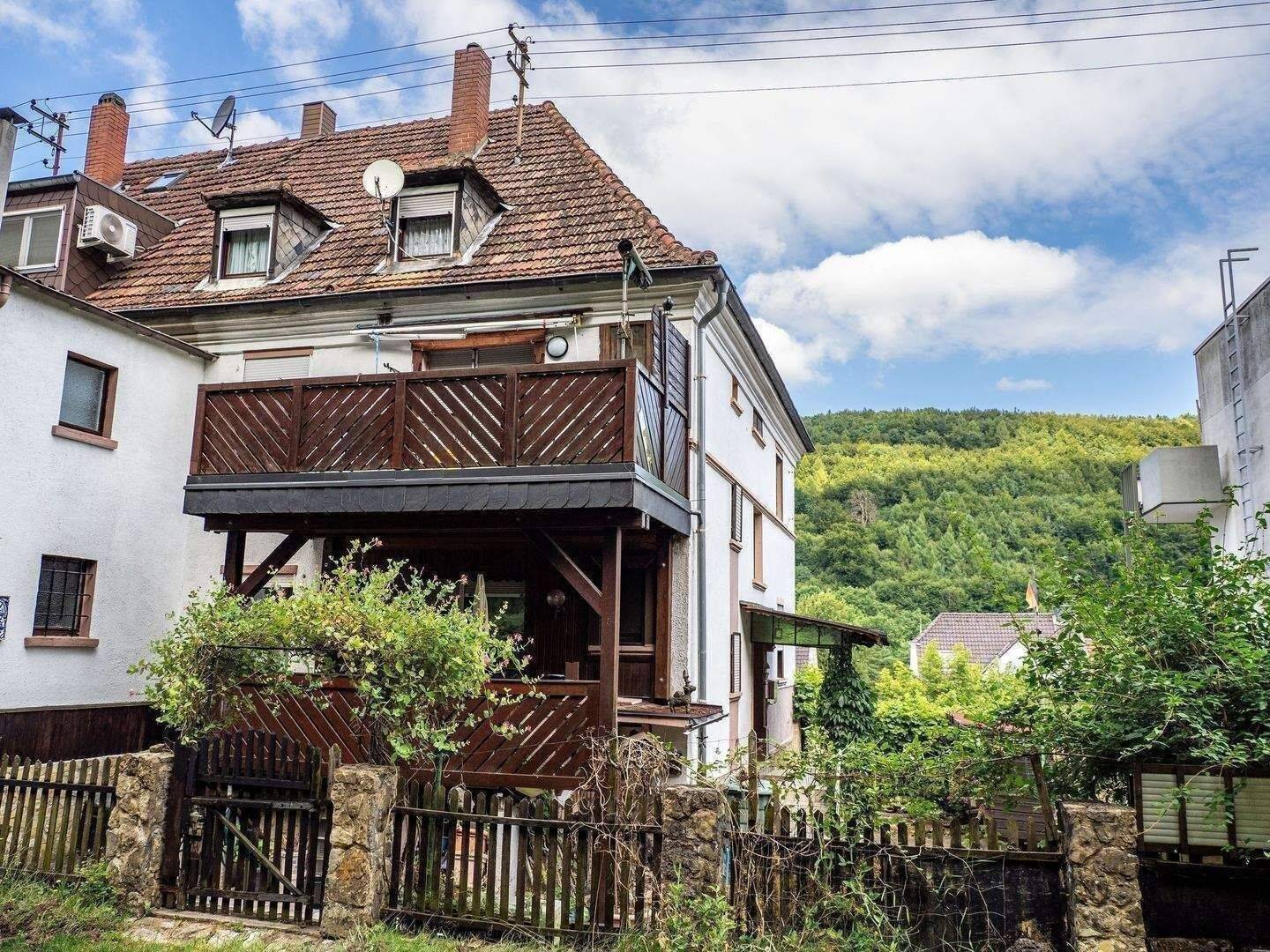 Endlich Platz! Tolles Zweifamilienhaus in Saarbrücken/Scheidt zu verkaufen! – Saarbrücken – Vorschaubild 3