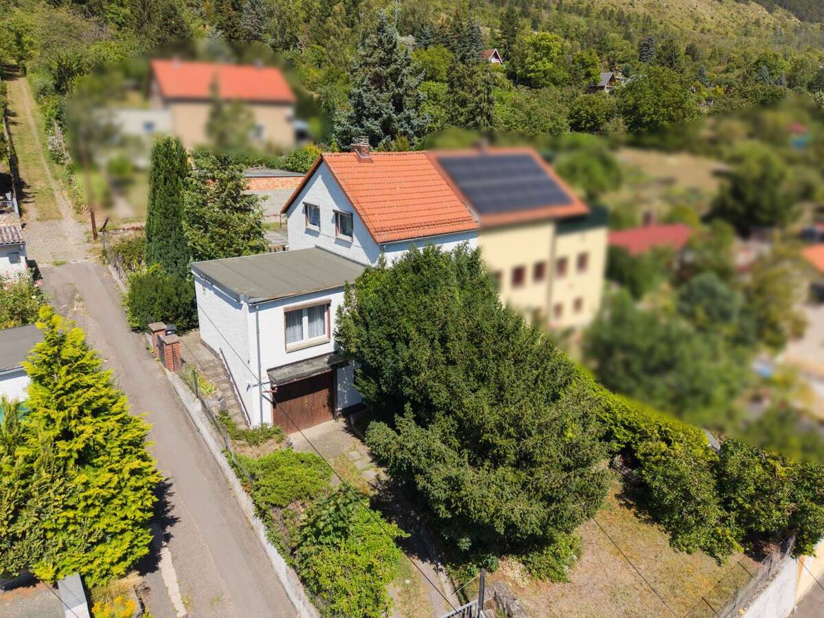 Sanierungsbedürftige Doppelhaushälfte auf der Sonnenseite Jenas – 7749 Jena – Bild 1 von 9