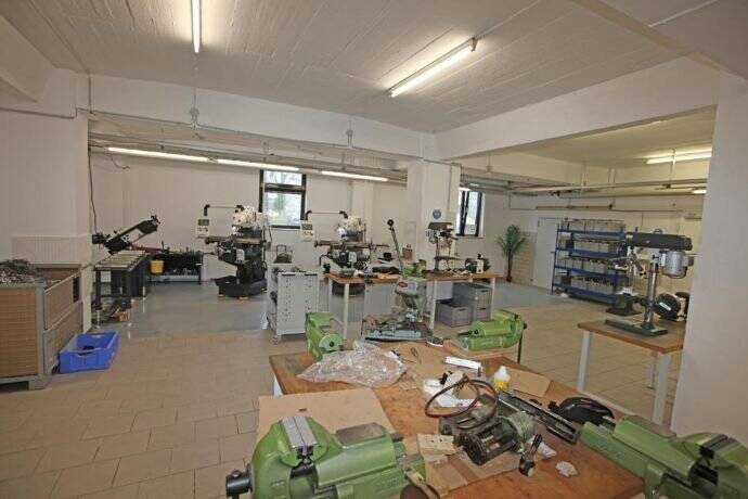 Voll vermietet! Modernes Bürohaus + Mehrfamilienhaus in Wuppertal-Heckinghausen – Wuppertal – Vorschaubild 6