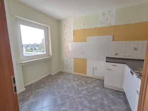 ***3-Zimmer- Maisonette-ETW Nähe Bergstadt Gymnasium mit 2 Balkonen ! *** – 58511 Lüdenscheid – Vorschaubild 6