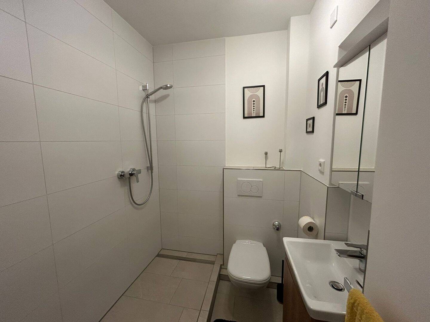 1-Zimmer-Apartment - kernsaniert/vollmöbliert - neu im Nürnberger Stadtteil St. Peter – Nürnberg – Vorschaubild 8