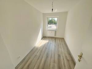 Frisch renovierte 4-Zimmer-Wohnung mit Balkon und Gäste-WC! – 45327 Essen – Vorschaubild 6