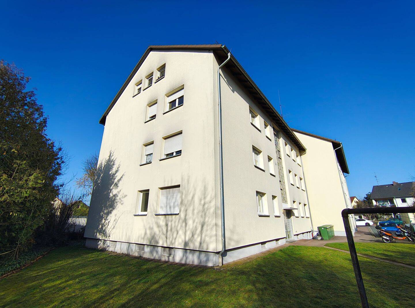 Mehrfamilienhaus mit 8 Wohneinheiten – Kapitalanlage in begehrter Lage am Heinberg-Park, Oberasbach – Oberasbach – Vorschaubild 2