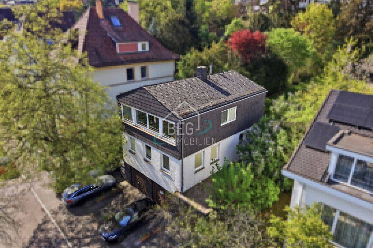 Flexibel nutzbares Wohn- und Geschäftshaus mit großem Garten und umfangreichen Parkmöglichkeiten – 70192 Stuttgart – Bild 1 von 9