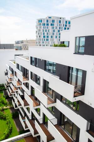 Erstbezug! Helles 3-Zimmer-Apartment mit Loggia, Gäste-WC, Gemeinschafts-Office, Fitnessstudio, uvm. – 20457 Hamburg – Vorschaubild 7