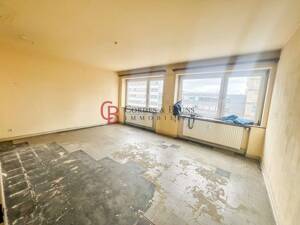freie 2-Zimmer-Wohnung sanierungsbedürftig für Kapitalanlage oder Selbstnutz *Provisionsfrei* – 28195 Bremen – Vorschaubild 2