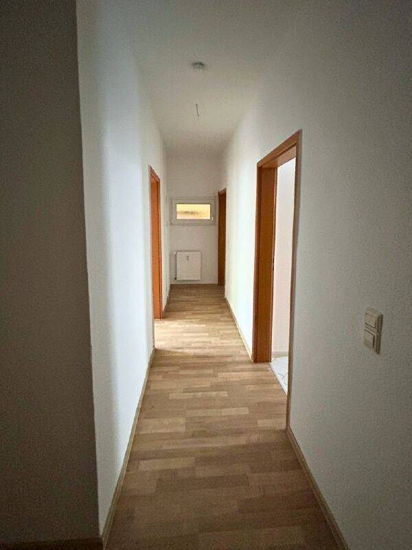 RESERVIERT! Renovierte 3-Raum-Wohnung mit Terrasse in Magdeburg Sudenburg – Magdeburg – Vorschaubild 3