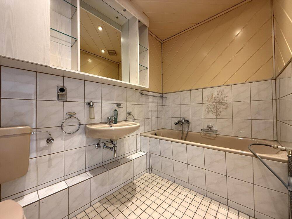 Bezugsfreie Eigentumswohnung mit Weitblick zwischen Essen-Kray und Leithe ca. 81m² im 4.OG – Essen – Vorschaubild 8