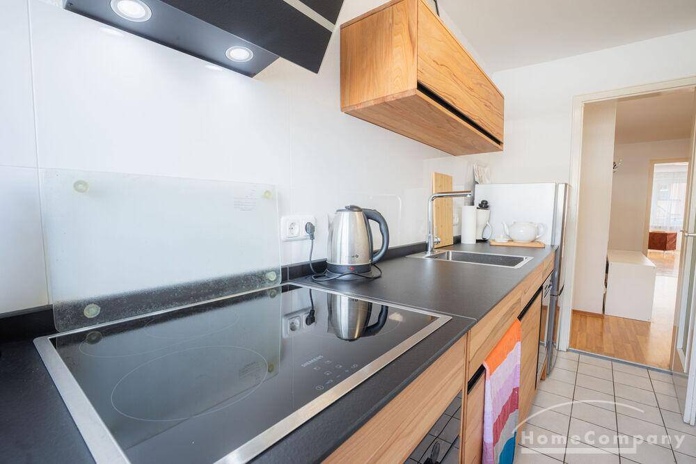 ***Attraktive, frisch renovierte und neu möblierte 2-Zimmer-Wohnung mit Balkon in München-Neuhausen – München – Vorschaubild 6