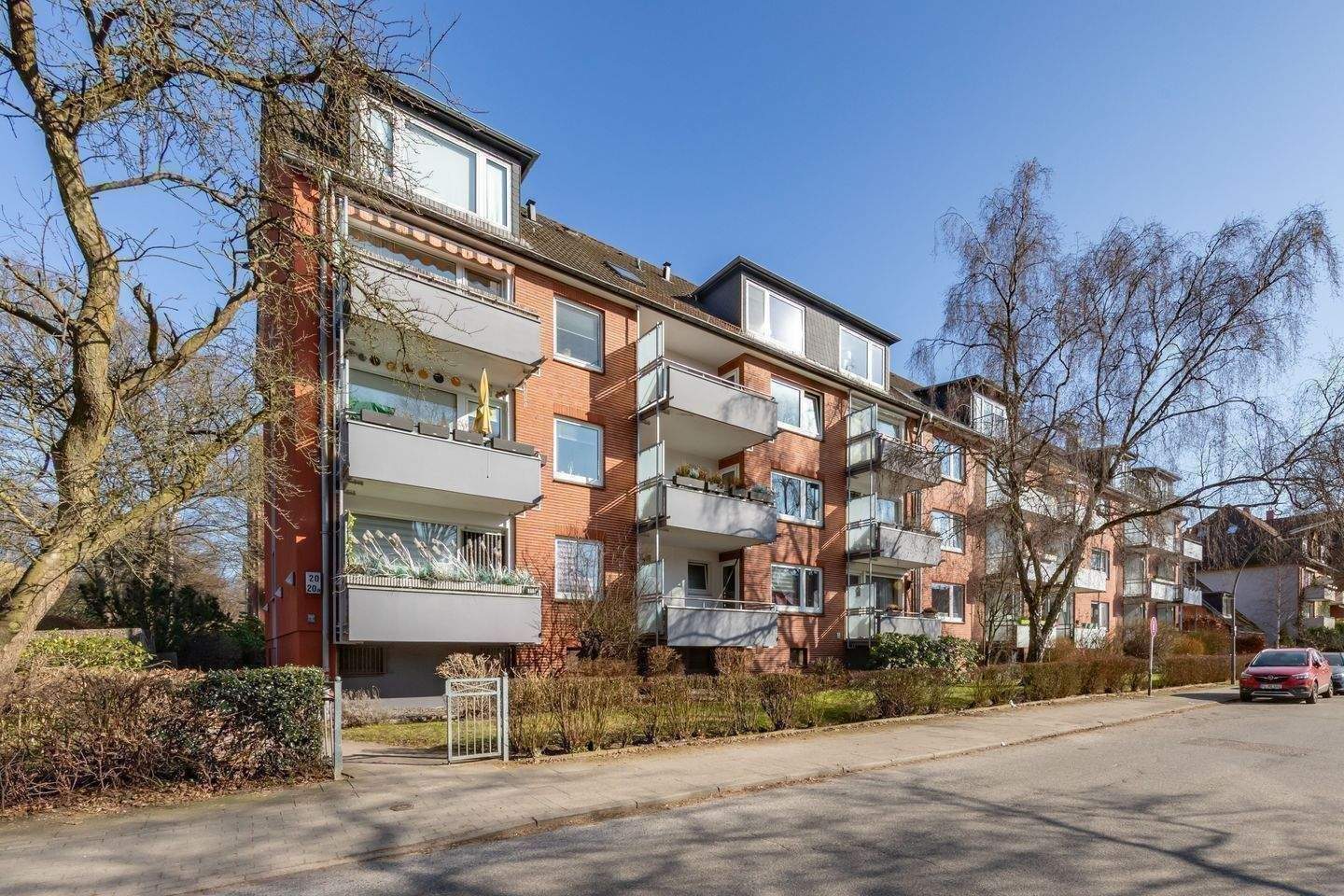 Schöne 4-Zimmer-Wohnung mit Balkon – Hamburg – Vorschaubild 6