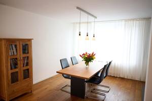 Renoviertes Schmuckstück in Golzheim (Provionsfrei), + Garage & Stellplatz möglich – 40474 Düsseldorf – Vorschaubild 4