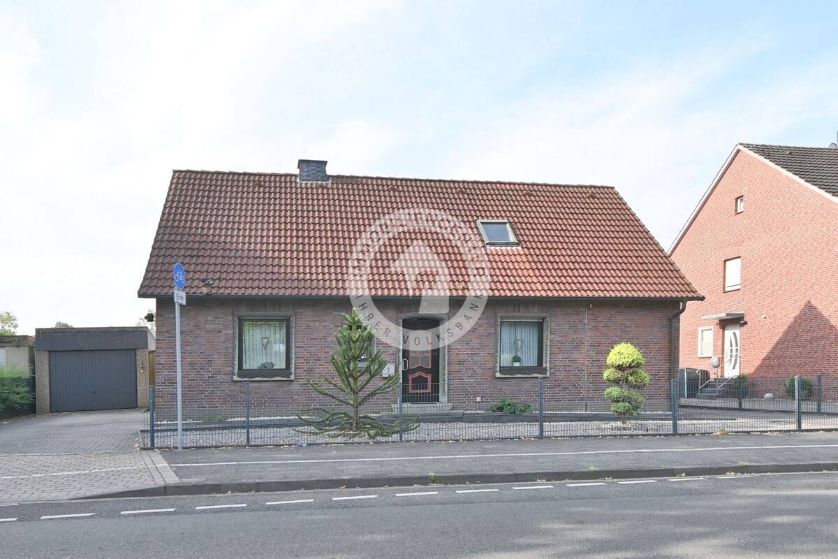Liebhaberobjekt: Fachwerkhaus mit riesigem Garten, viel Nutzfläche und Garage – 59067 Hamm – Bild 1 von 9