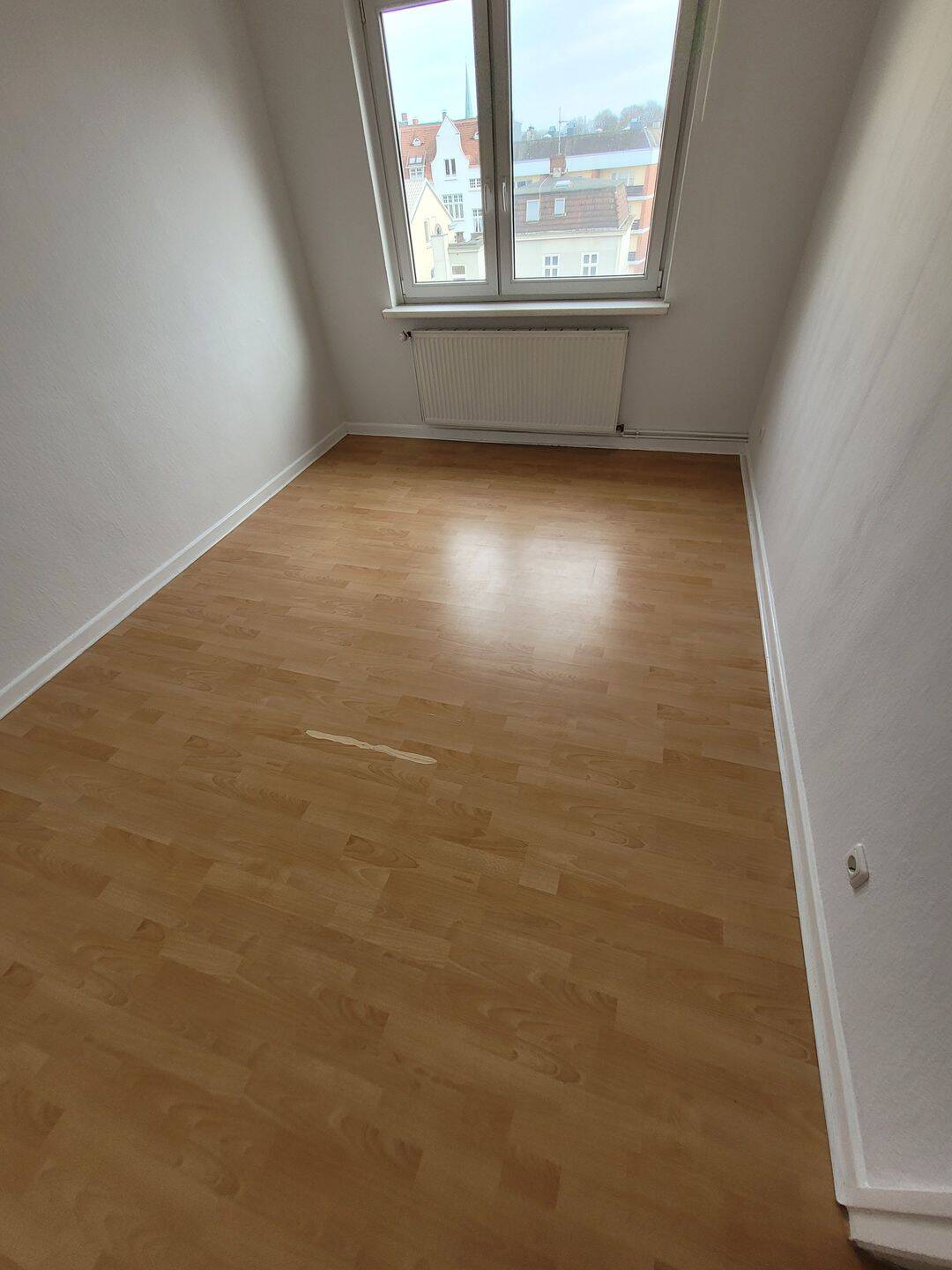 Zentrales Wohnen in der Hansestraße - ideal für Pendler – Lübeck – Vorschaubild 2