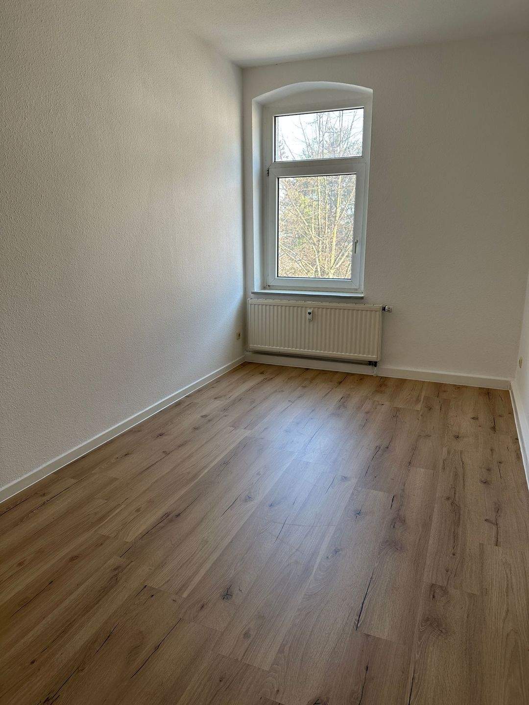 Helle 3-Zimmer-Wohnung mit Balkon in Chemnitz – Chemnitz – Vorschaubild 4