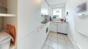 Gepflegte 2-Zimmerwohnung mit Balkon, Tiefgaragenstellplatz und Aufzug in Stuttgart-Zuffenhausen – 70435 Stuttgart – Vorschaubild 5