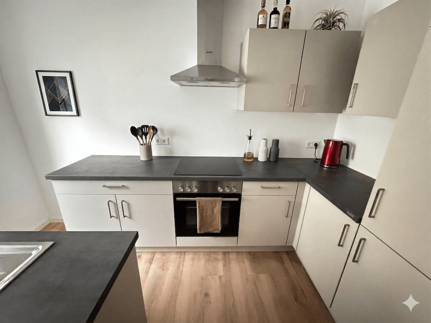 Ruhiges, modernes City-Apartment - Erstbezug nach Renovierung mitten in Erlangen – Erlangen – Vorschaubild 9