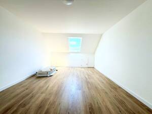 Bezugsfertige 2-Zimmer-Dachgeschoss-Wohnung - Modern, hell und hochwertig ausgestattet – 45219 Essen – Vorschaubild 7