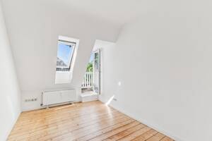 Lichtdurchflutetes Altbaujuwel mit zwei Balkonen in bester Lage von Othmarschen – 22605 Hamburg – Vorschaubild 5
