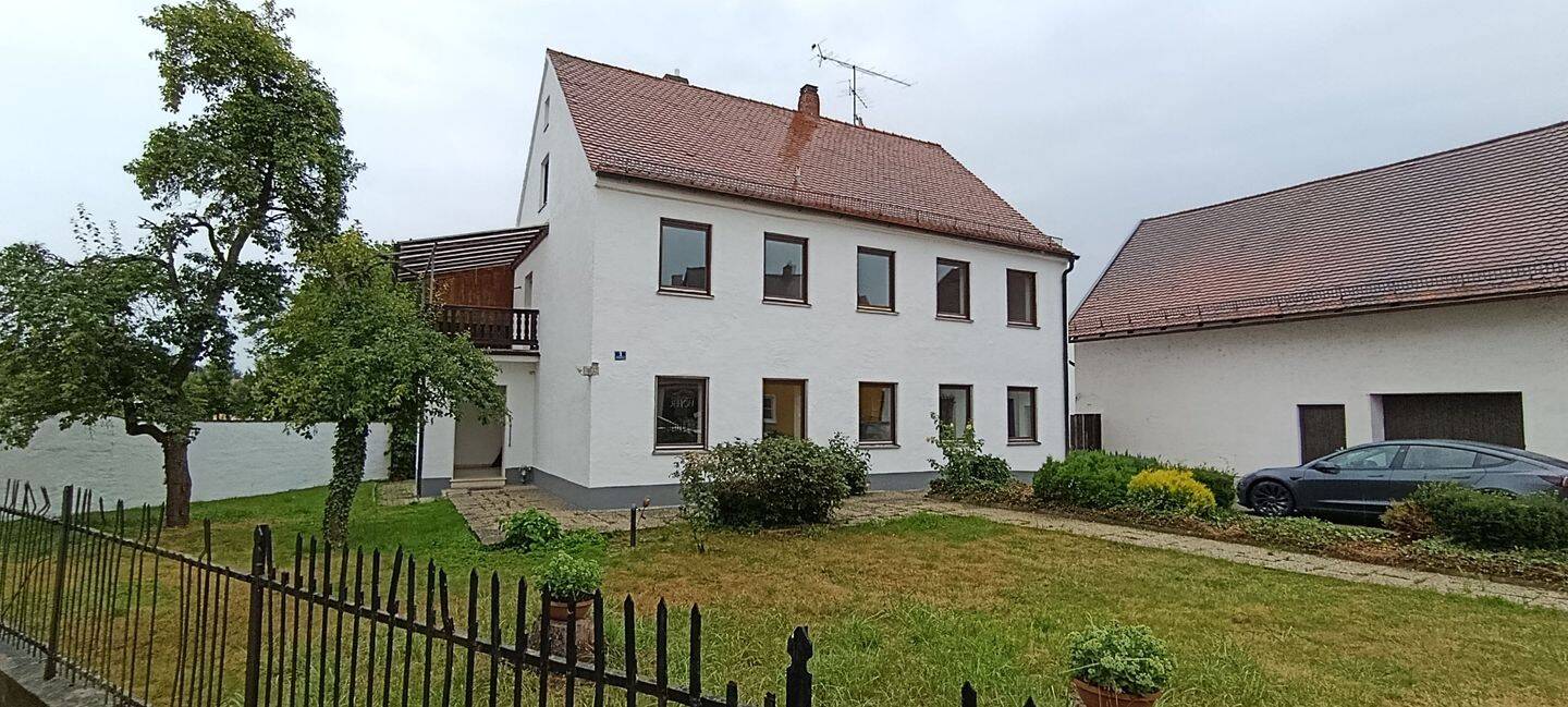 Zweifamilienhaus in Langquaid – Langquaid – Bild 1 von 9
