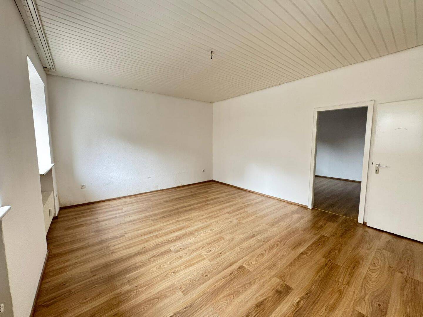 Wohnen oder investieren - 3-Zimmer-Wohnung mit Balkon & Großgarage in zentraler Lage von Zweibrücken – Zweibrücken – Vorschaubild 8