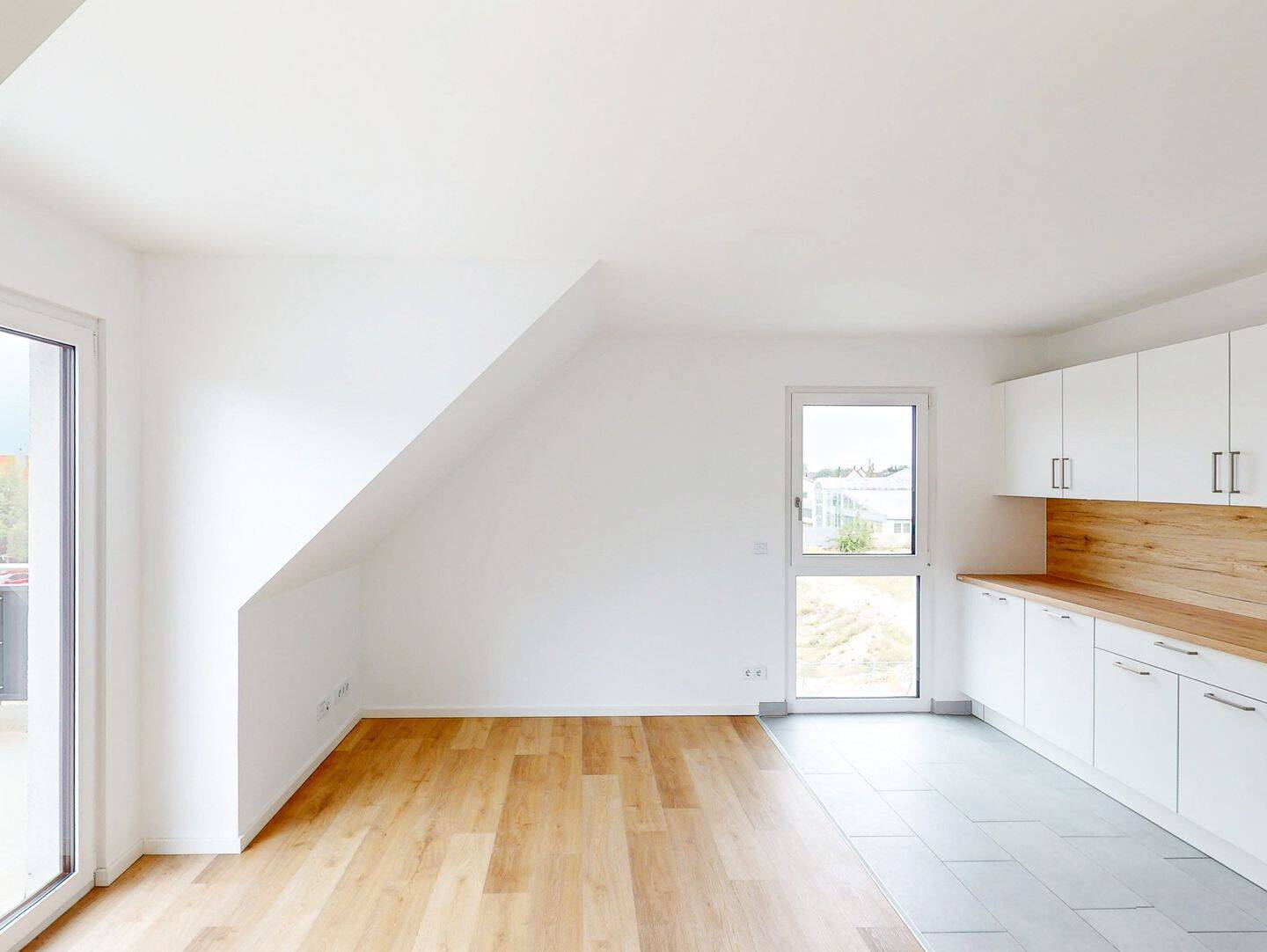 Traumhafte Maisonette mit Balkon und attraktivem Umzugsbonus – Nürnberg – Vorschaubild 3