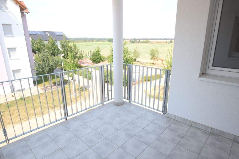 Großzügige, elegante Wohnung mit Westbalkon