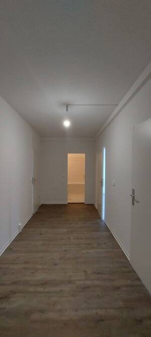 Hereinspaziert - 3 Zimmer zum Wohlfühlen! – 1239 Dresden – Vorschaubild 3
