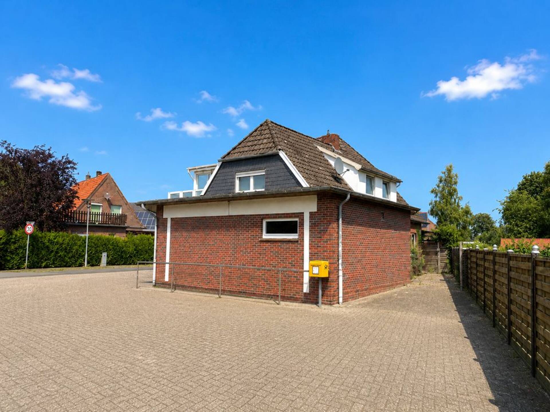 Haus in 26689 Apen / Godensholt mit 277,88 m² kaufen