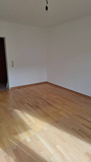 4 Raumwohnung mit mittlerer bis gehobener Ausstattung ruhige Lage Düsseldorf Holthausen – 40589 Düsseldorf – Vorschaubild 6