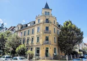 Außergewöhnliche Dachgeschoss-Maisonette mit Balkon & Dachterrasse!