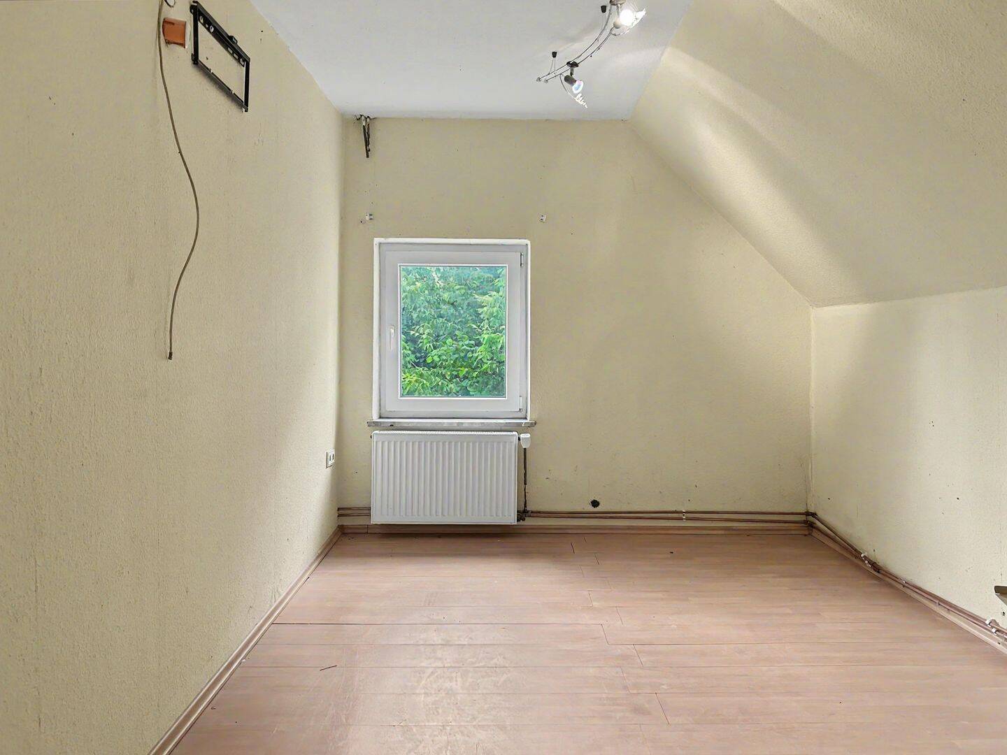 Freistehendes Einfamilienhaus mit Wintergarten und großem Naturgrundstück in Bielefeld-Ubbedissen – Bielefeld – Vorschaubild 8