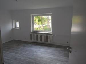 schöne 3- Zimmerwohnung mit Vollbad in Oldenburg in Holstein – 23758 Oldenburg in Holstein – Vorschaubild 3