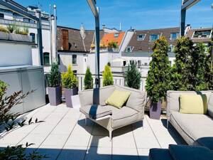 Exklusives Penthouse-Maisonette mit zwei Dachterrassen über den Dächern Kölns direkt im Stadtzentrum