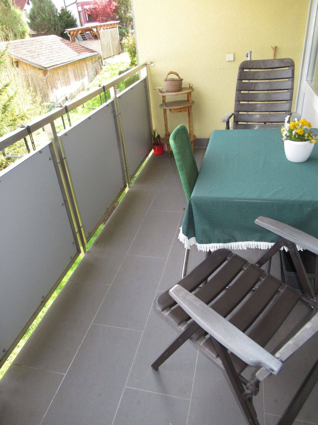 Solide und stressfrei - gut vermietetes 6-Familienhaus mit Garagen – Unterreichenbach – Vorschaubild 3