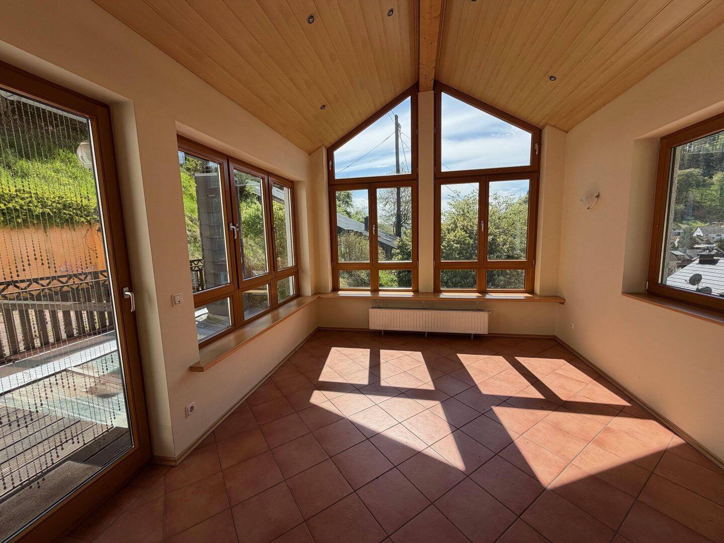 gepflegtes 1-2 Familienhaus in naturnaher Stadtrandlage mit über 2000 m² Grundstück – Trier – Vorschaubild 4