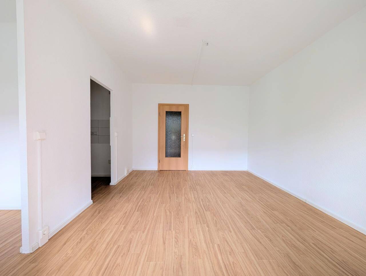Schicke 1-Raumwohnung im Mehrgenerationenhaus der WCH – Chemnitz – Vorschaubild 2