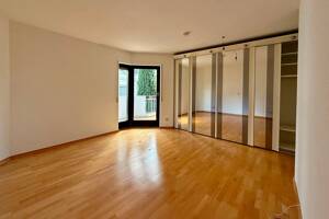 Hochwertige 3-Zimmer-Wohnung mit zwei Balkonen in begehrter Lage von Frankfurt-Sachsenhausen – 60599 Frankfurt am Main – Vorschaubild 5