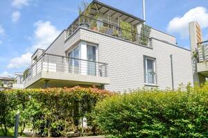 Penthouse im Zentrum von Opladen * Tiefgaragenplatz * Einbauküche * zwei Terrassen * Kamin möglich * 3 Zimmer * 149 m²