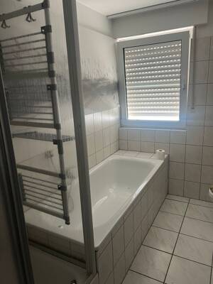 SCHÖNE ZWEIZIMMERWOHNUNG MIT BALKON IN ZENTRALER LAGE – 41564 Kaarst – Vorschaubild 6