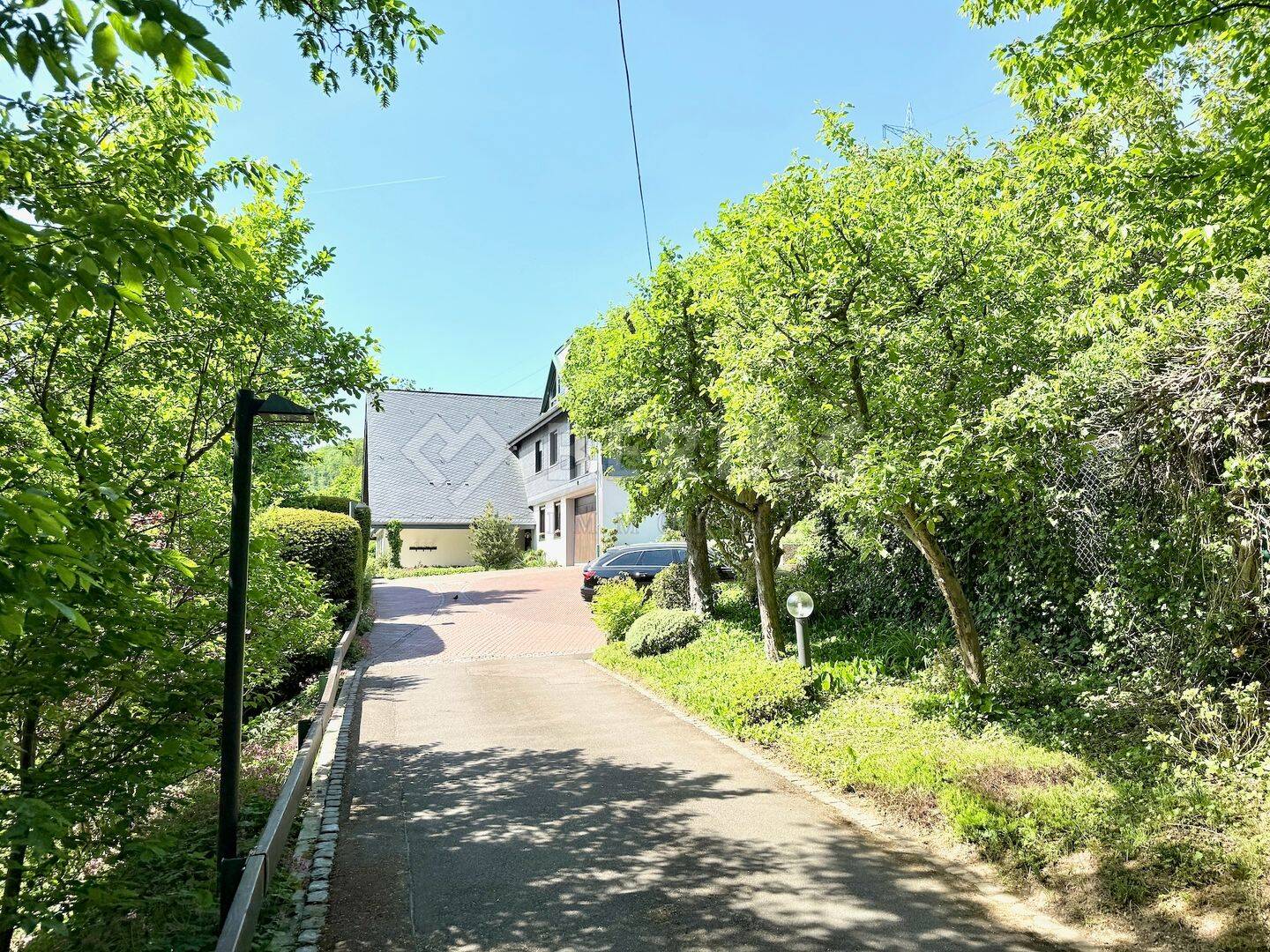 UNTERNEHMERVILLA MIT SCHWIMMHALLE /SAUNA/FITNESS | UNIVERSITÄTSSTADT SIEGEN – Siegen – Vorschaubild 3