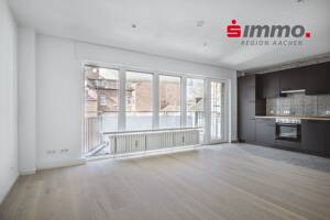 Innerstädtisches, modernisiertes Wohnhaus mit fünf bezugsfreien Wohnungen und zwei Gewerbeeinheiten