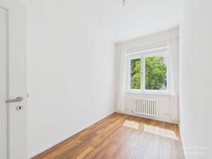 3 Zimmer Küche Bad im 1. Obergeschoss Nähe Ku'damm – 10629 Berlin – Vorschaubild 4