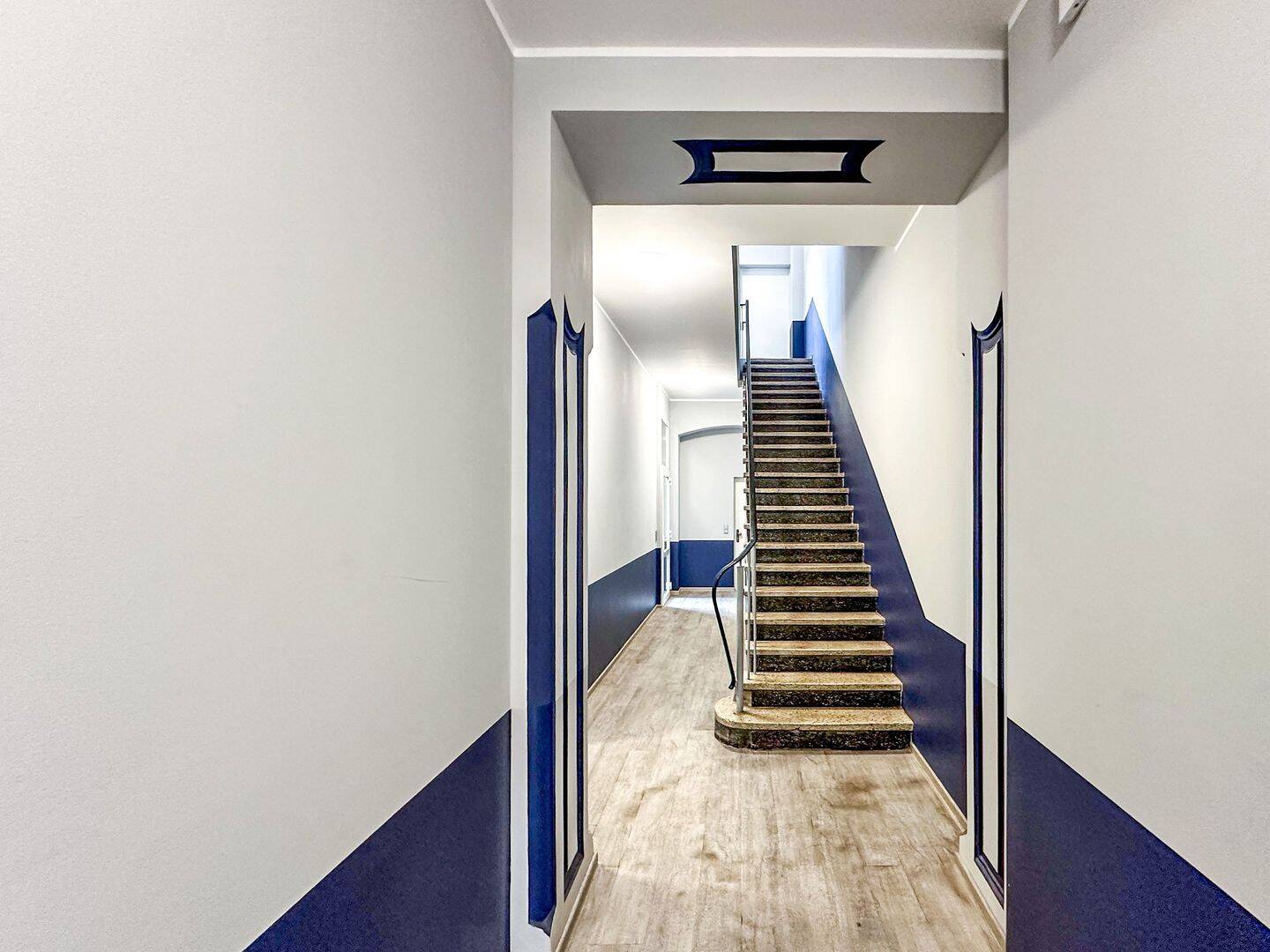 Attraktive Kapitalanlage: Saniertes und möbliertes 1,5-Zimmer-Apartment – Düsseldorf – Vorschaubild 6
