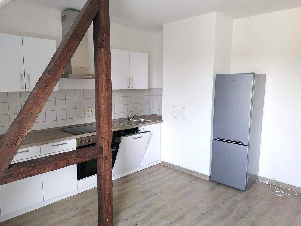 !! 3-Zimmer-Dachgeschosswohnung mit Einbauküche !! – Chemnitz – Vorschaubild 3