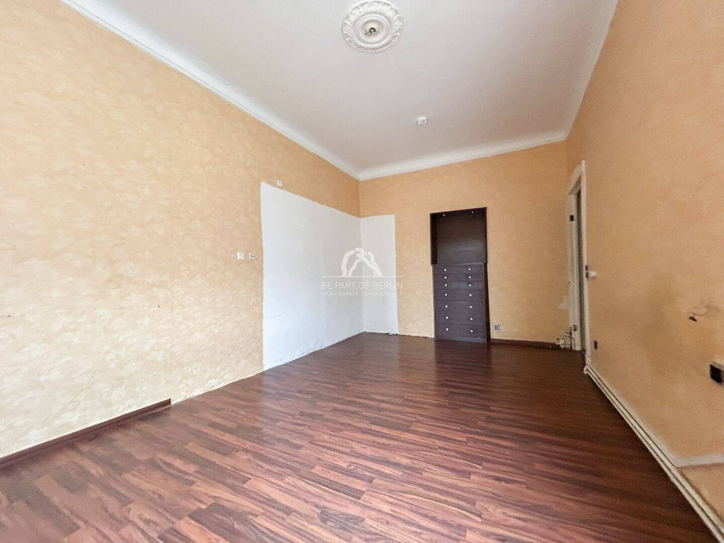 ALTBAUKLASSIKER MIT POTENZIAL: 3.OG, GROßZÜGIGE 4 ZIMMER, 2 BALKONE IN STEGLITZ I PROVISIONSFREI – Berlin – Vorschaubild 4