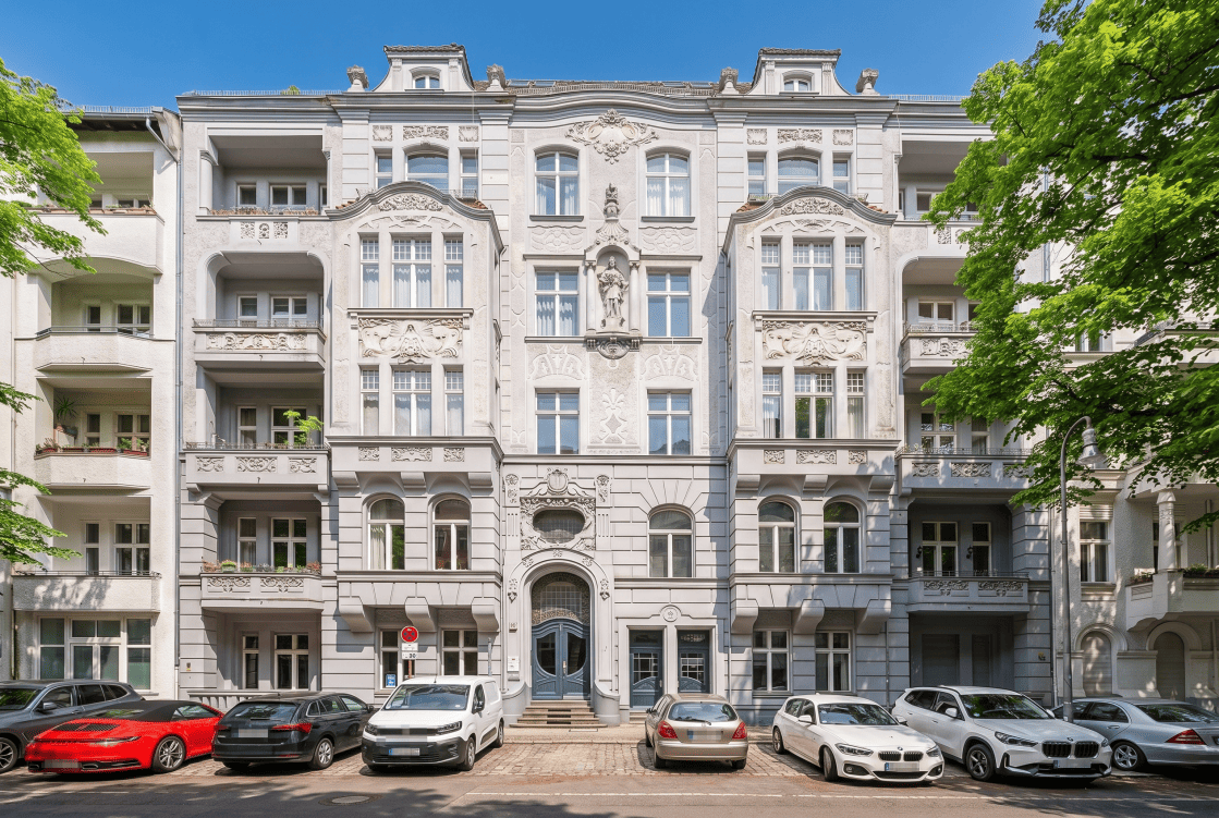Stilvolle Altbauresidenz in denkmalgeschützter Jahrhundertperle