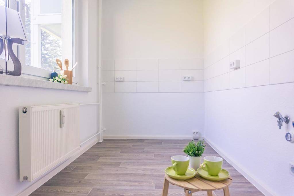 2 Raumwohnung mit Balkon – Chemnitz – Vorschaubild 2