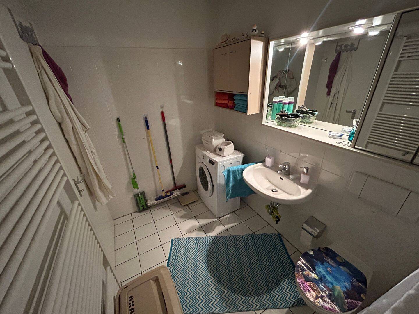 Praktisch geschnittene & lichtdurchflutete 2-Raum-Wohnung mit Balkon, Außenjalousien, Personenaufzug – Leipzig – Vorschaubild 7