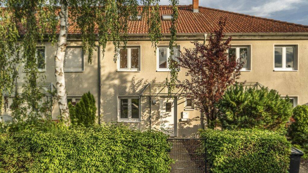 Frisch renoviert & sofort frei: Familienhaus mit Garten, Studio und neuer Heizung – Schöneiche bei Berlin – Bild 1 von 9
