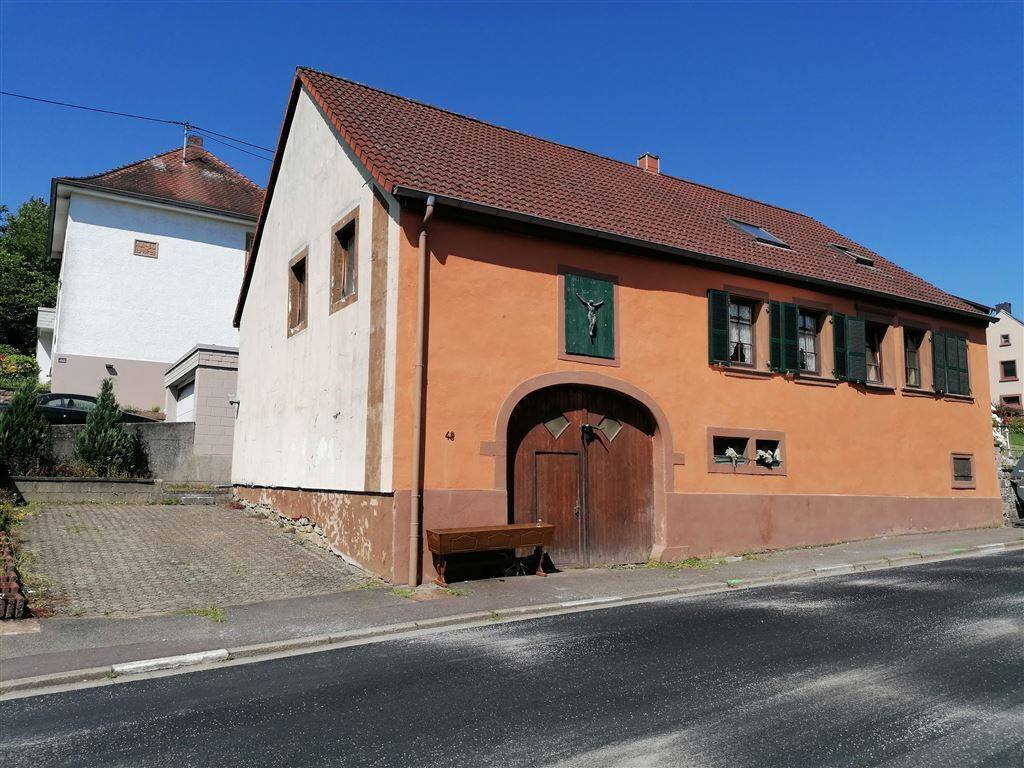 Handwerker aufgepasst! Freistehendes 1FH/ mit Garten und Garage zu verkaufen – Mandelbachtal – Vorschaubild 2